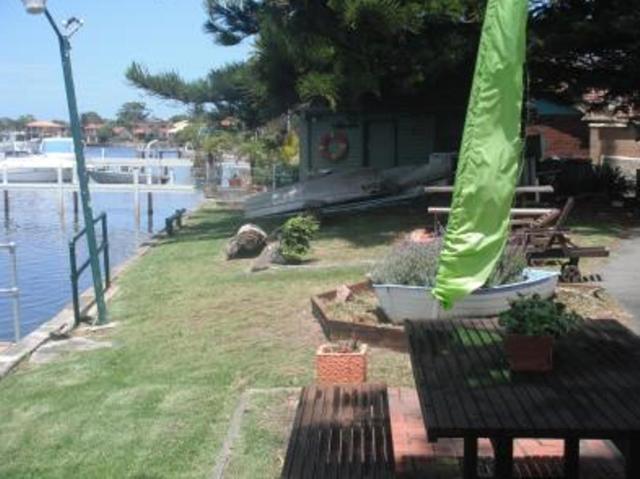 Black Swan Waterfront Motel (Adults Only) Swansea Exterior photo